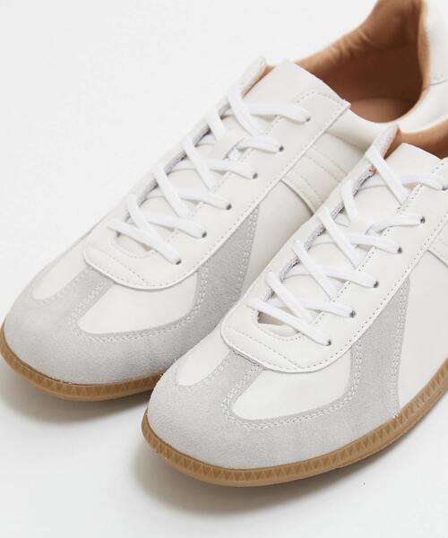 MEN'S MELROSE(メンズメルローズ)の「42700 ALL LEATHER GERMAN TRAINER / ジャーマントレーナー | レザースニーカー(スニーカー・メンズ・ブラック/ホワイト・41/42/40)」の4枚目の写真