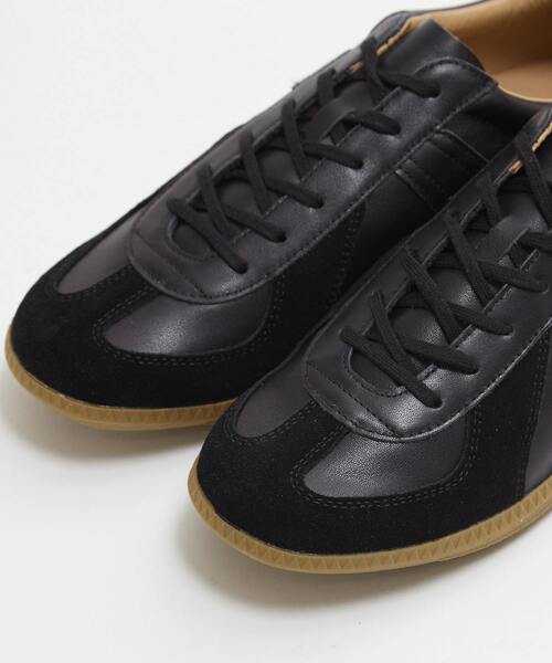 MEN'S MELROSE(メンズメルローズ)の「42700 ALL LEATHER GERMAN TRAINER / ジャーマントレーナー | レザースニーカー(スニーカー・メンズ・ブラック/ホワイト・41/42/40)」の10枚目の写真