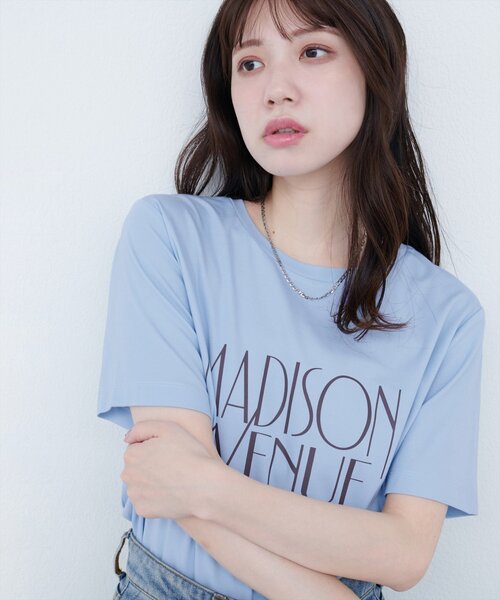 natural couture(ナチュラルクチュール)の「ポンチベーシックロゴT(Tシャツ/カットソー・レディース・オフホワイト/ブラウン/ブラック/サックスブルー・FREE)」の15枚目の写真