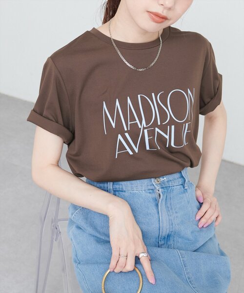 natural couture(ナチュラルクチュール)の「ポンチベーシックロゴT(Tシャツ/カットソー・レディース・オフホワイト/ブラウン/ブラック/サックスブルー・FREE)」の9枚目の写真