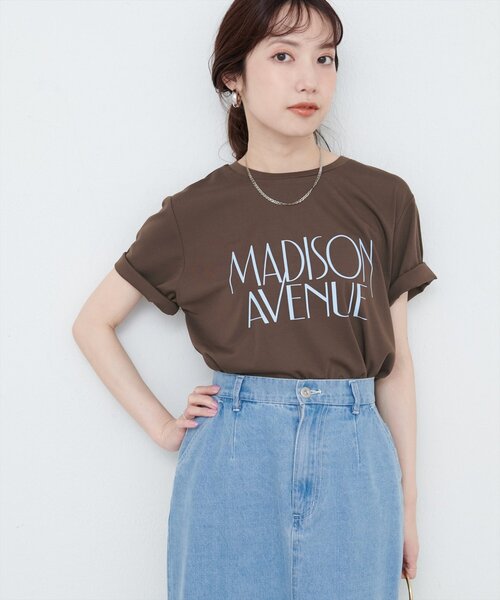 natural couture(ナチュラルクチュール)の「ポンチベーシックロゴT(Tシャツ/カットソー・レディース・オフホワイト/ブラウン/ブラック/サックスブルー・FREE)」の11枚目の写真