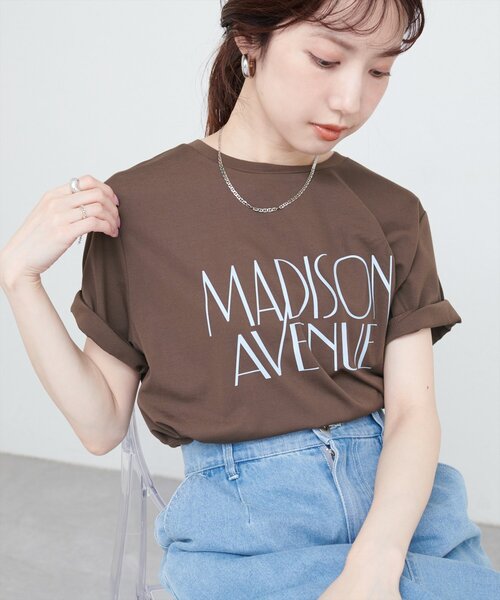 natural couture(ナチュラルクチュール)の「ポンチベーシックロゴT(Tシャツ/カットソー・レディース・オフホワイト/ブラウン/ブラック/サックスブルー・FREE)」の10枚目の写真