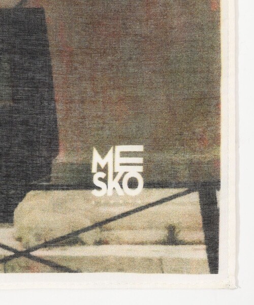 TOMORROWLAND （トゥモローランド）の「MESKO STUDIO Venice lamp &lion プリントスカーフ（バンダナ/スカーフ・レディース・ベージュ系その他・FREE）」の4枚目の写真