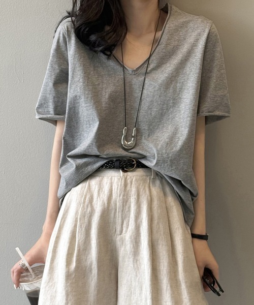 Miniministore(ミニミニストア)の「vネックtシャツ レディース 綿100%(Tシャツ/カットソー・レディース・グレー/ブラック/ライトブルー/ホワイト・FREE)」の1枚目の写真