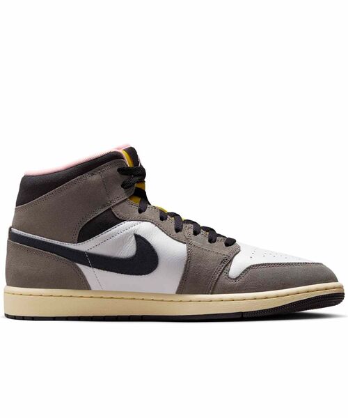 シューズ(男性用) Nike Air Jordan 1 Mid Air Jordan 1 Mid Men's Shoes. Nike JP