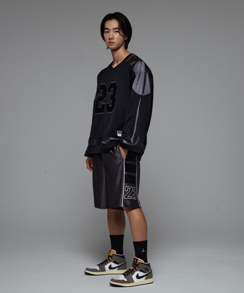 JORDAN BRAND（ジョーダンブランド）の「エア ジョーダン 1 MID SE メンズシューズ / Air Jordan 1 Mid SE Men's Shoes HQ2011-100 White（スニーカー・メンズ・ホワイト・25.5/26.5/26/27/27.5/28/28.5/29/25/29.5/30）」の9枚目の写真