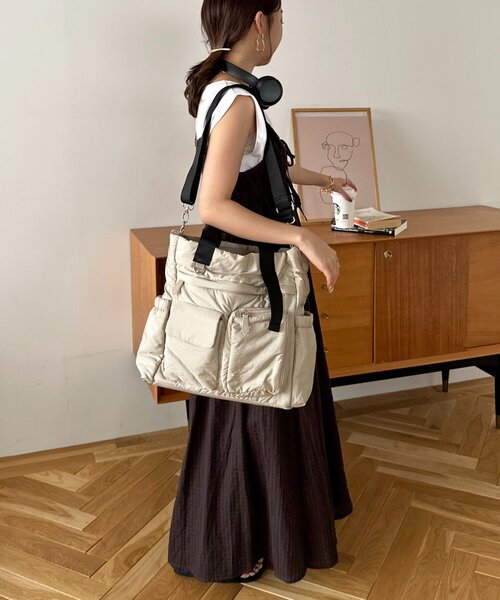 DISCOAT（ディスコート）の「ユーティリティパフィビッグトートバッグ（トートバッグ・レディース・ブラック/チャコールグレー/ベージュ・FREE）」の14枚目の写真