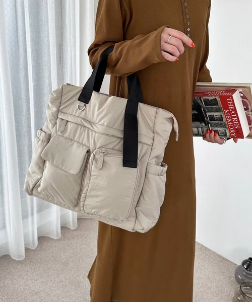 DISCOAT（ディスコート）の「ユーティリティパフィビッグトートバッグ（トートバッグ・レディース・ブラック/チャコールグレー/ベージュ・FREE）」の15枚目の写真
