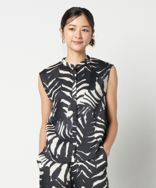 HELIOPOLE(エリオポール)の「ARGENTI PRINT SLEEVELESS BLOUSE(シャツ/ブラウス・レディース・ブラック・38)」の1枚目の写真