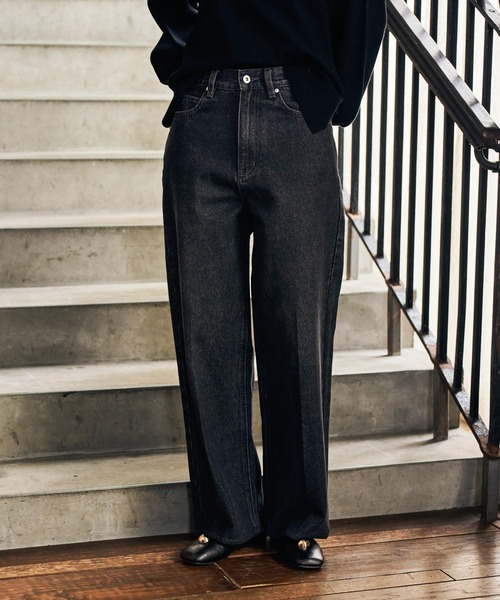 mysty woman(ミスティウーマン)の「ストレートデニムパンツ 588983(デニムパンツ・レディース・インディゴブルー/チャコールグレー/ブルー・SMALL/MEDIUM)」の1枚目の写真