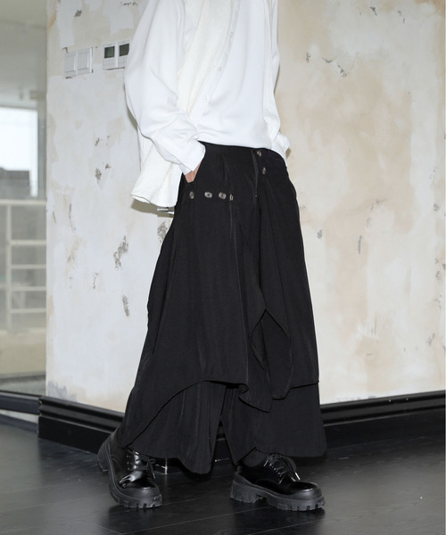 neos(ネオス)の「【neos】ルーズシルエット レイヤード ドレープ スカート ワイド スラックス(スラックス・メンズ・ブラック/ブラウン・MEDIUM/LARGE/X-LARGE)」の19枚目の写真