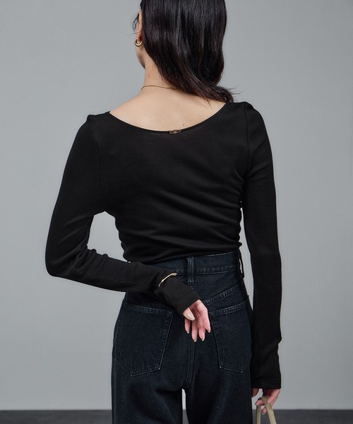 SALON adam et rope'(サロン アダム エ ロペ)の「Hug Silkラウンドネックプルオーバー 2 / 新色追加(Tシャツ/カットソー・レディース・ブラウン/ブラック/オフホワイト・FREE)」の3枚目の写真