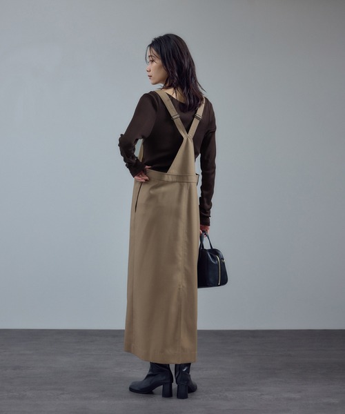 SALON adam et rope'(サロン アダム エ ロペ)の「Hug Silkラウンドネックプルオーバー 2 / 新色追加(Tシャツ/カットソー・レディース・ブラウン/ブラック/オフホワイト・FREE)」の6枚目の写真