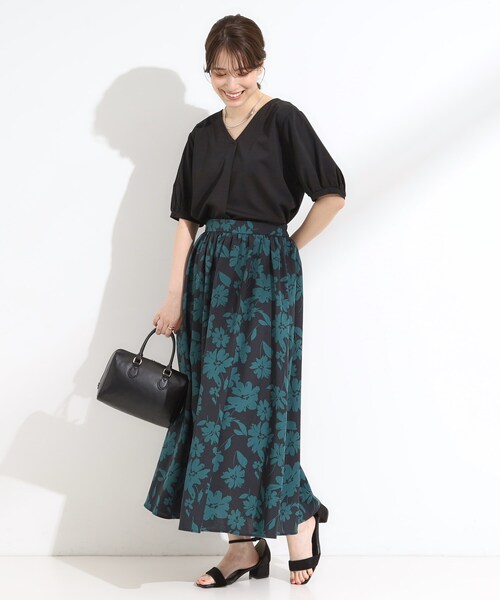 DRESKIP(ドレスキップ)の「【S-LL/ひんやり/UV】スキッパーネックで女性らしい きれい見えトップス(Tシャツ/カットソー・レディース・ブラック/イエロー/オフホワイト・04/03/02/01)」の10枚目の写真