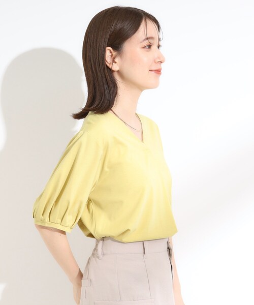 DRESKIP(ドレスキップ)の「【S-LL/ひんやり/UV】スキッパーネックで女性らしい きれい見えトップス(Tシャツ/カットソー・レディース・ブラック/イエロー/オフホワイト・04/03/02/01)」の13枚目の写真