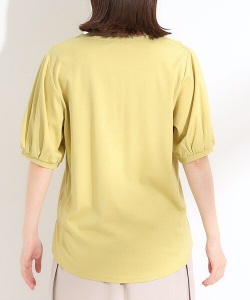 DRESKIP(ドレスキップ)の「【S-LL/ひんやり/UV】スキッパーネックで女性らしい きれい見えトップス(Tシャツ/カットソー・レディース・ブラック/イエロー/オフホワイト・04/03/02/01)」の18枚目の写真