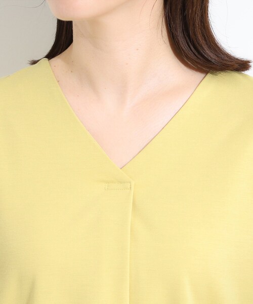 DRESKIP(ドレスキップ)の「【S-LL/ひんやり/UV】スキッパーネックで女性らしい きれい見えトップス(Tシャツ/カットソー・レディース・ブラック/イエロー/オフホワイト・04/03/02/01)」の19枚目の写真