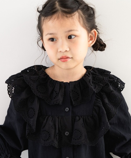 LOWRYS FARM（ローリーズファーム）の「スカラレースワンピース　578282（ワンピース・キッズ・オフホワイト/ブラック・110cm/120cm/130cm/140cm/150cm）」の2枚目の写真