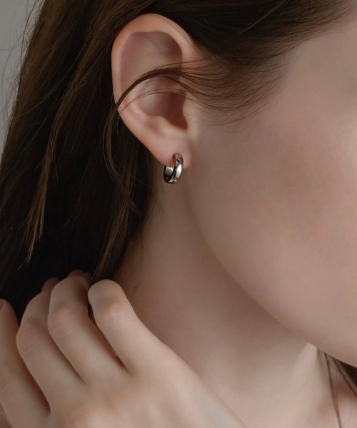 muku（ムク）の「EARRING/MINI HOOP（イヤリング・レディース・シルバー/ゴールド/シャンパン・FREE）」の2枚目の写真