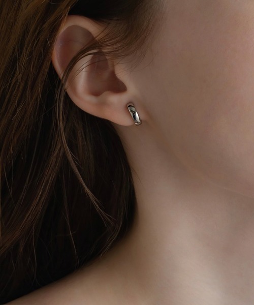 muku（ムク）の「EARRING/MINI HOOP（イヤリング・レディース・シルバー/ゴールド/シャンパン・FREE）」の12枚目の写真