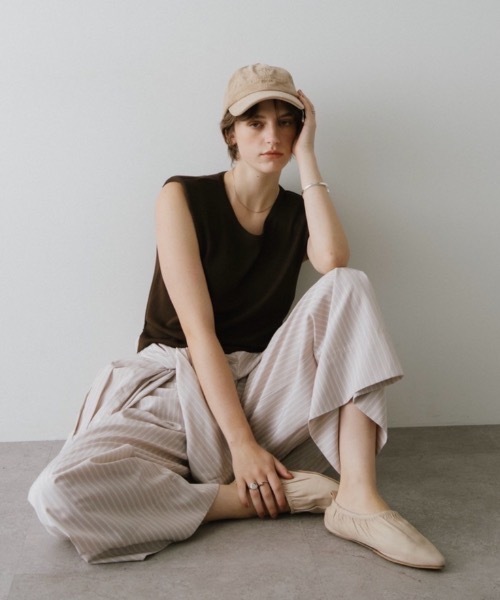 DRWCYS(ドロシーズ)の「ショルダーパットバックリボントップス(Tシャツ/カットソー・レディース・チャコールグレー/ブラウン・FREE)」の22枚目の写真
