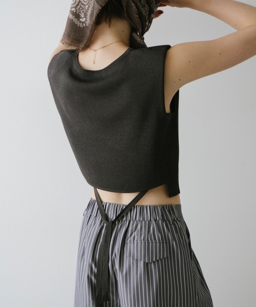 DRWCYS(ドロシーズ)の「ショルダーパットバックリボントップス(Tシャツ/カットソー・レディース・チャコールグレー/ブラウン・FREE)」の6枚目の写真