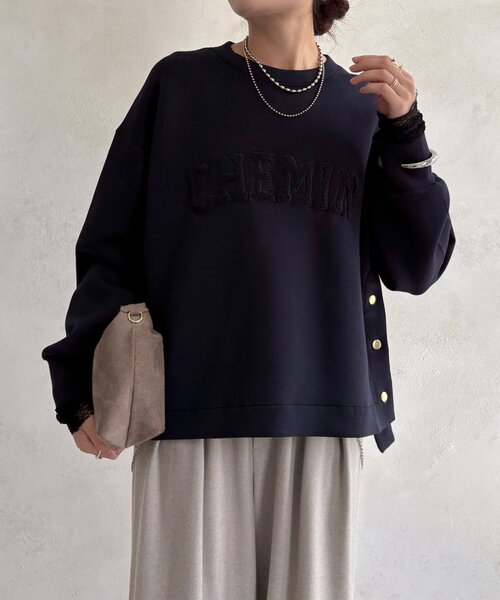 DouDou(ドゥドゥ)の「【WEB限定】ロゴサガラ刺繍ダンボールプルオーバー(Tシャツ/カットソー・レディース・ライトグレー/ブラック/オフホワイト/ネイビー・FREE)」の4枚目の写真