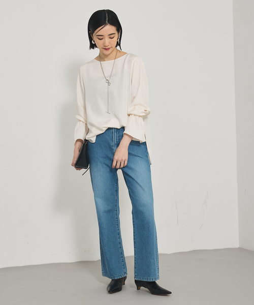 qualite（カリテ）の「ブライトツイルベルブラウス/秋服/冬服/オフィスカジュアル/レイヤード（シャツ/ブラウス・レディース・オフホワイト/ブラック・フリー）」の3枚目の写真