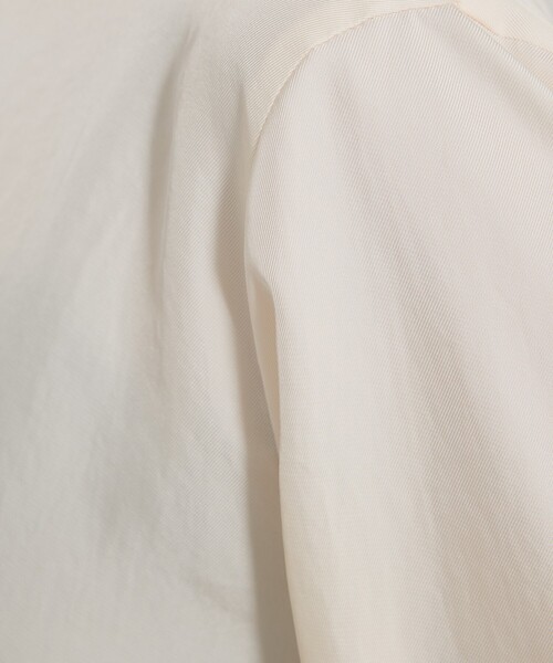 qualite（カリテ）の「ブライトツイルベルブラウス/秋服/冬服/オフィスカジュアル/レイヤード（シャツ/ブラウス・レディース・オフホワイト/ブラック・フリー）」の22枚目の写真