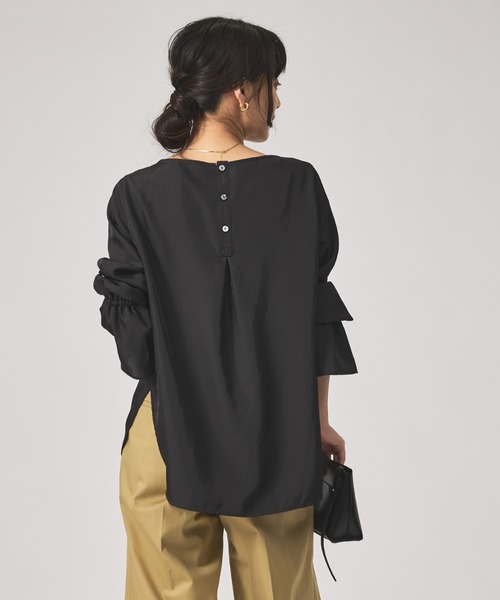 qualite（カリテ）の「ブライトツイルベルブラウス/秋服/冬服/オフィスカジュアル/レイヤード（シャツ/ブラウス・レディース・オフホワイト/ブラック・フリー）」の16枚目の写真