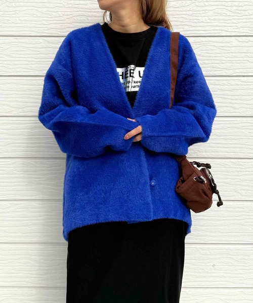 Q（キュー）の「シャギーVネックWフェイスカーデ（カーディガン/ボレロ・レディース・グレイッシュベージュ/ブルー・MEDIUM）」の13枚目の写真