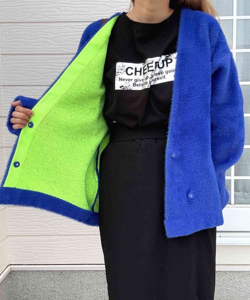 Q（キュー）の「シャギーVネックWフェイスカーデ（カーディガン/ボレロ・レディース・グレイッシュベージュ/ブルー・MEDIUM）」の16枚目の写真