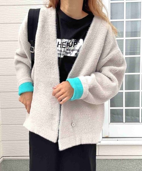 Q（キュー）の「シャギーVネックWフェイスカーデ（カーディガン/ボレロ・レディース・グレイッシュベージュ/ブルー・MEDIUM）」の20枚目の写真