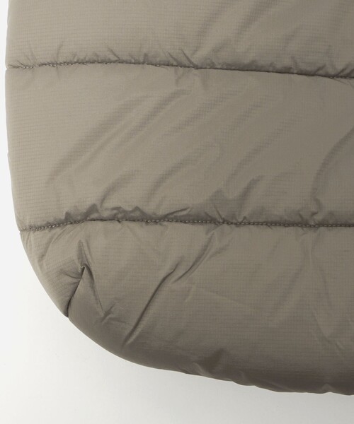 THE NORTH FACE(ザノースフェイス)の「<THE NORTH FACE>シェル ブランケット(ベビー)(ポンチョ・キッズ・ベージュ/ブラック・FREE)」の18枚目の写真