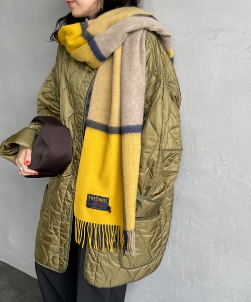TWEED MILL（ツイードミル）の「[TWEED MILL/ツイードミル] 70×190 大判ストール（マフラー・レディース・ブラック系2/グレー/イエロー/オレンジ/ロイヤルブルー/ブラック系/パープル/レッド・F）」の6枚目の写真