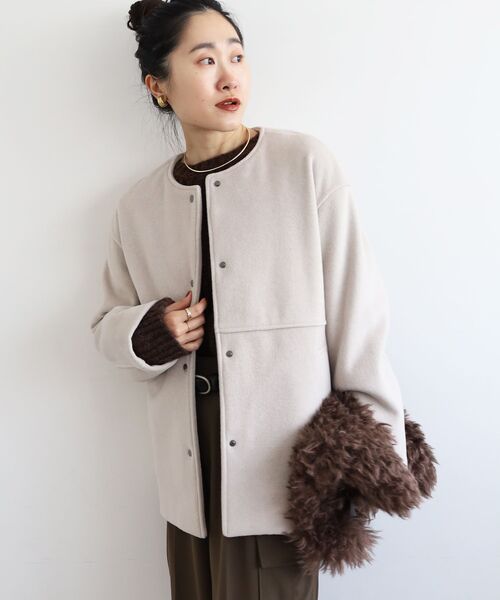 le.coeur blanc（ルクールブラン）の「ニットビーバーノーカラーミドルコート（ノーカラーコート・レディース・ダークグレー/モカ/グレイッシュベージュ・38）」の7枚目の写真