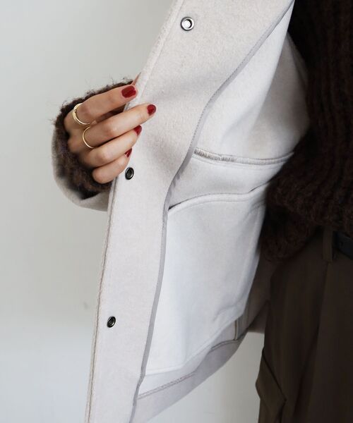 le.coeur blanc（ルクールブラン）の「ニットビーバーノーカラーミドルコート（ノーカラーコート・レディース・ダークグレー/モカ/グレイッシュベージュ・38）」の12枚目の写真