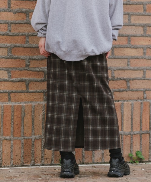 AO2（アオズ）の「Back Slit Stretch Ombre Check Long Skirt / バックスリット ストレッチ オンブレチェックロングスカート（スカート・レディース・ネイビー/ブラウン・FREE）」の6枚目の写真