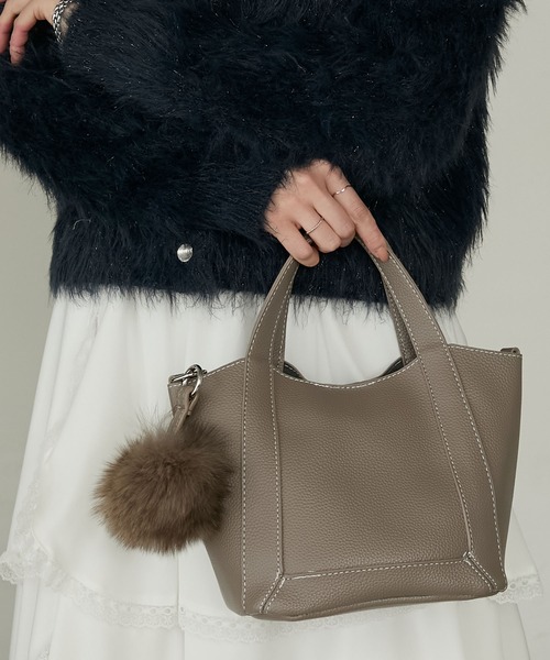 Cherir Mignon(シェリルミニョン)の「【Cherir Mignon】ポーチ&ファーチャーム付き2wayミニハンドバッグ(ハンドバッグ・レディース・ベージュ/ブラウン・FREE)」の17枚目の写真