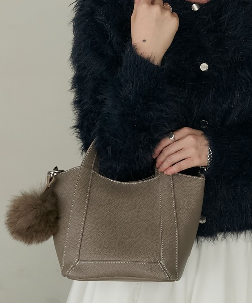 Cherir Mignon(シェリルミニョン)の「【Cherir Mignon】ポーチ&ファーチャーム付き2wayミニハンドバッグ(ハンドバッグ・レディース・ベージュ/ブラウン・FREE)」の18枚目の写真
