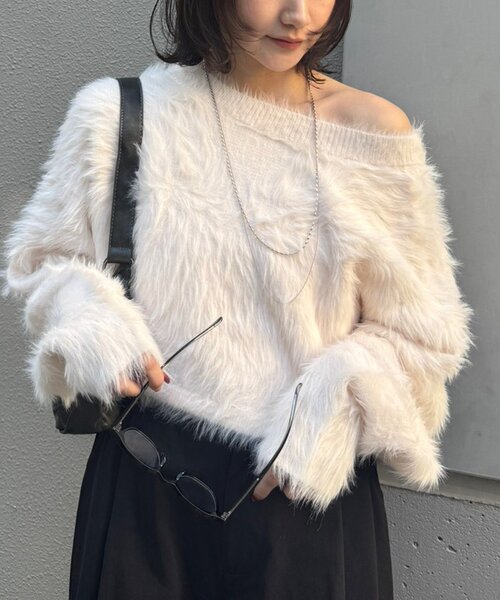 mline（エムライン）の「[mline]【新色BLK登場！】シャギーチョーカーカーディガン（カーディガン/ボレロ・レディース・グレー/アイボリー/ピンク/ブルー/ベージュ/ブラック・FREE）」の6枚目の写真