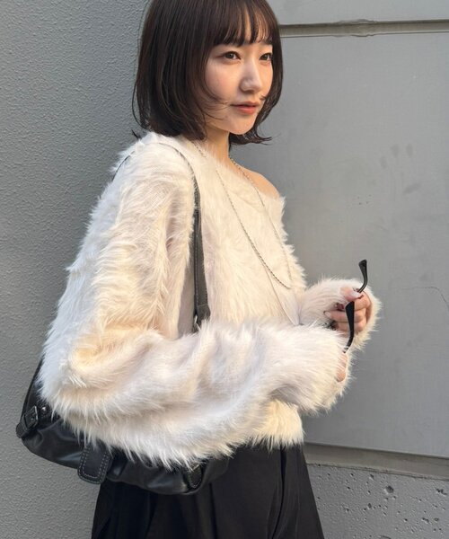 mline（エムライン）の「[mline]【新色BLK登場！】シャギーチョーカーカーディガン（カーディガン/ボレロ・レディース・グレー/アイボリー/ピンク/ブルー/ベージュ/ブラック・FREE）」の16枚目の写真