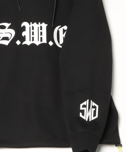 SWINGGGR(スウィンガー)の「THE SWINGGGR/ザ スウィンガー/HI NECK HOODIE(パーカー・メンズ・ブラック/ホワイト・3/2)」の5枚目の写真
