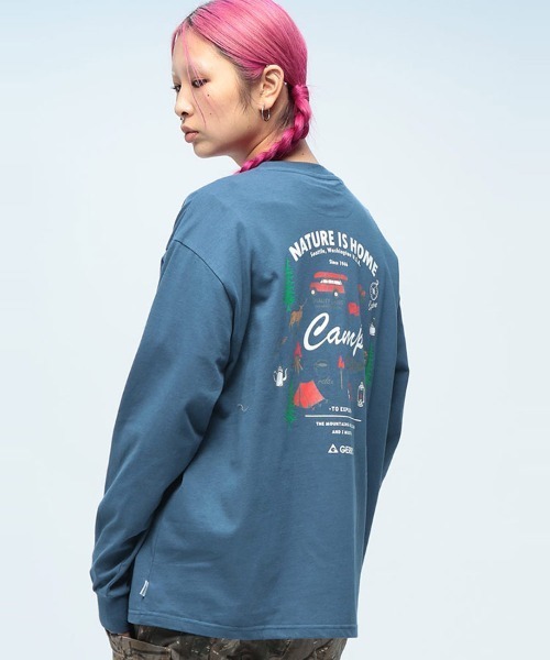 GERRY(ジェリー)の「GERRY バックプリント クルーネック 長袖 Tシャツ(Tシャツ/カットソー・メンズ・ブラック/グレー/ホワイト/ネイビー・M/L/LL)」の2枚目の写真