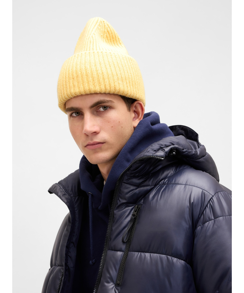 GAP（ギャップ）の「CashSoft カシミヤタッチ ビーニー（ニットキャップ/ビーニー・メンズ・イエロー/ピンク/グリーン/レッド/アイボリー/ブルー・ONE SIZE）」の7枚目の写真