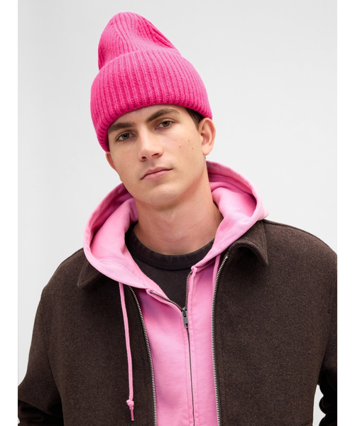 GAP（ギャップ）の「CashSoft カシミヤタッチ ビーニー（ニットキャップ/ビーニー・メンズ・イエロー/ピンク/グリーン/レッド/アイボリー/ブルー・ONE SIZE）」の9枚目の写真