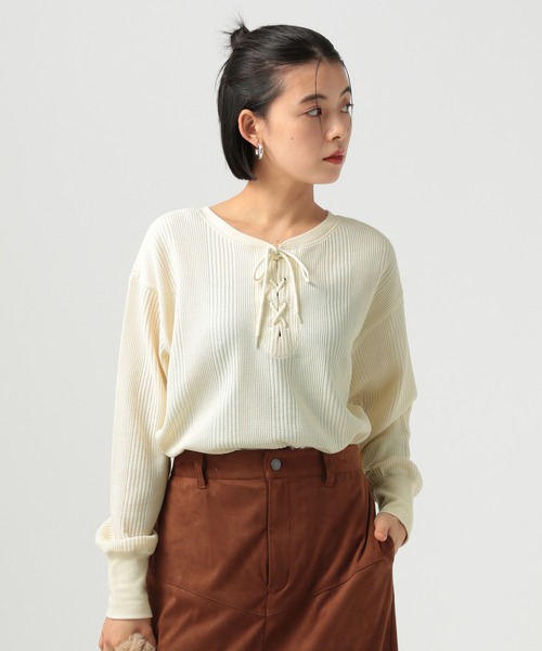 BAYFLOW（ベイフロー）の「[前後2WAY仕様]ワッフルプルオーバー（Tシャツ/カットソー・レディース・オフホワイト/チャコール/マスタード・FREE）」の5枚目の写真