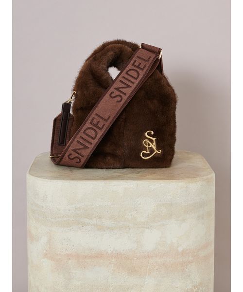 SNIDEL（スナイデル）の「ファーバッグ（ハンドバッグ・レディース・グレー/アイボリー/ライトブルー/ブラウン/ピンク/イエロー・F）」の4枚目の写真