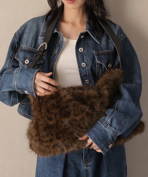 Ulysses（ユリシス）の「アニマル柄ファーショルダーバッグ（ショルダーバッグ・レディース・モカ/ピンクベージュ・F）」の13枚目の写真