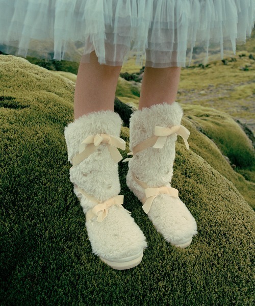 ROCKFISH WEATHERWEAR（ロックフィッシュウェザーウェア）の「[X SUSAN FANG] FURRY MIDDLE BOOTS（ブーツ・レディース・ピンク/クリーム・24.0cm/23.0cm/25.0cm）」の3枚目の写真